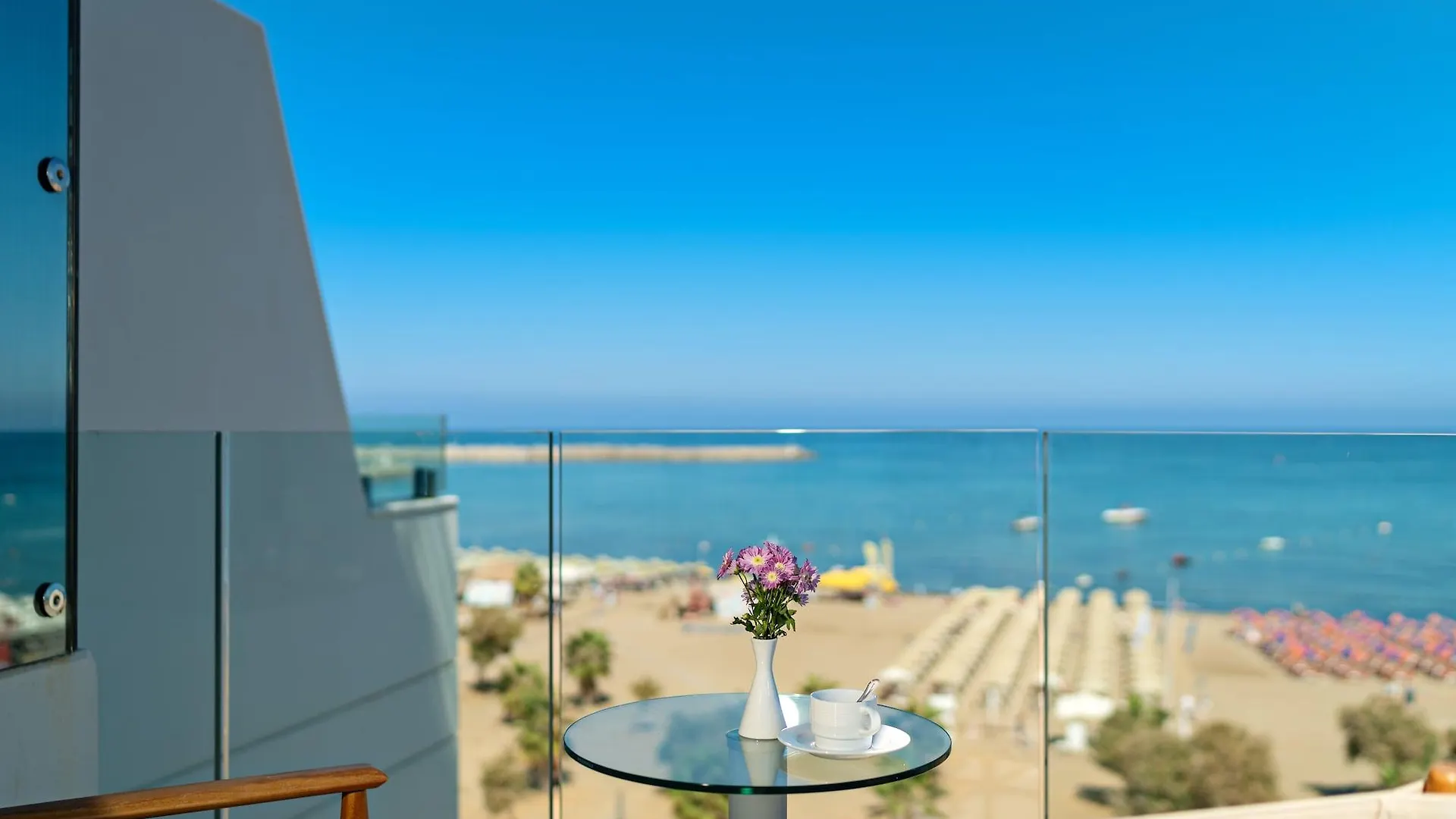 Kriti Beach Hotel Rethimnon 5*,